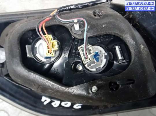 купить фонарь задний правый на MAZDA 3 1