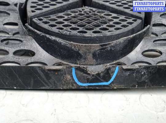 купить решетка радиатора на MERCEDES BENZ VITO W639