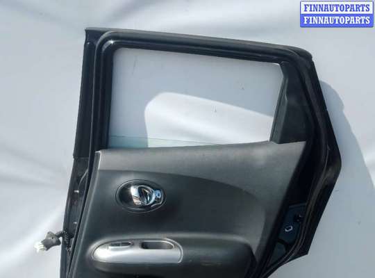 Дверь боковая на Nissan Juke