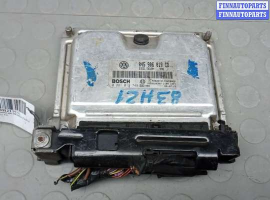 блок управления двс SK482381 на SKODA FABIA 2