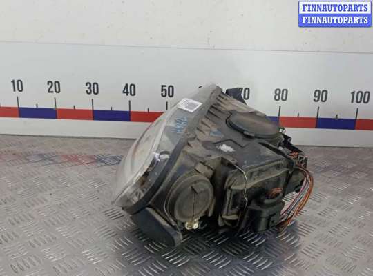 Фара передняя на Volkswagen Touareg I (7L)