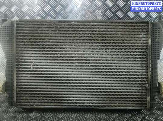 радиатор интеркулера VG2553658 на VOLKSWAGEN PASSAT B7