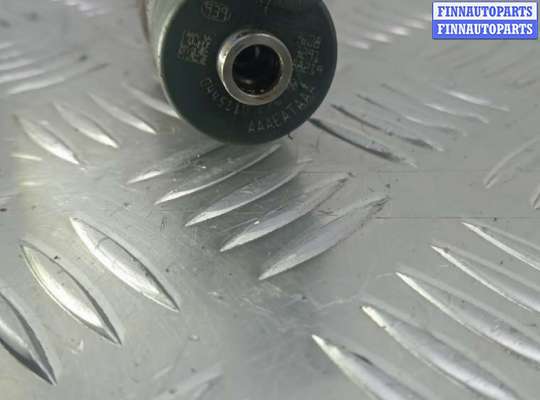 Форсунка топливная на Opel Zafira B