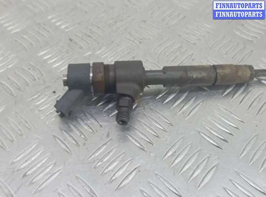 Форсунка топливная на Opel Zafira B