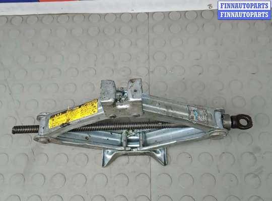 купить домкрат на AUDI A4 B8