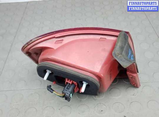 купить фонарь задний правый на VOLKSWAGEN PASSAT B6