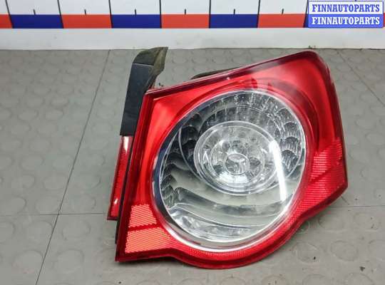фонарь задний правый VG2404142 на VOLKSWAGEN PASSAT B6