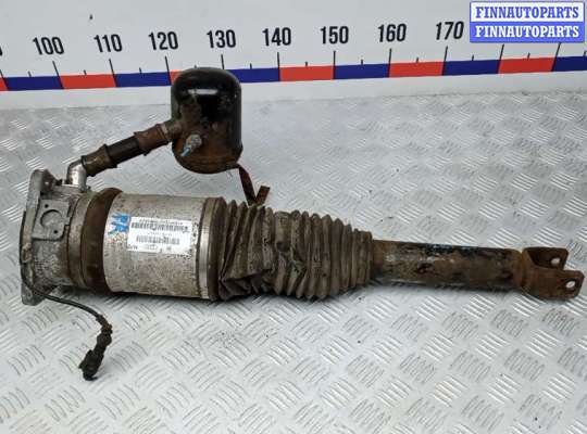 стойка передняя правая AU1539863 на AUDI A8 D3