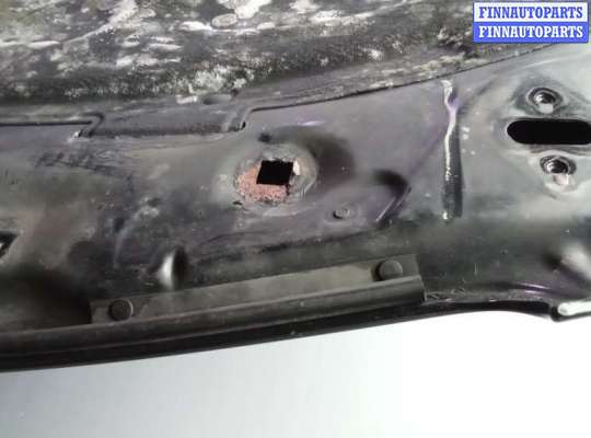 Капот на Mercedes-Benz C (W204)