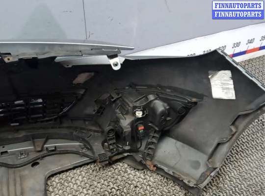 Бампер передний на Opel Astra J