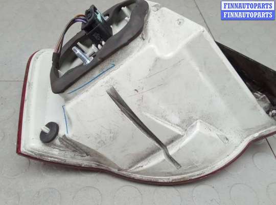 купить фонарь задний правый на VOLKSWAGEN JETTA 5