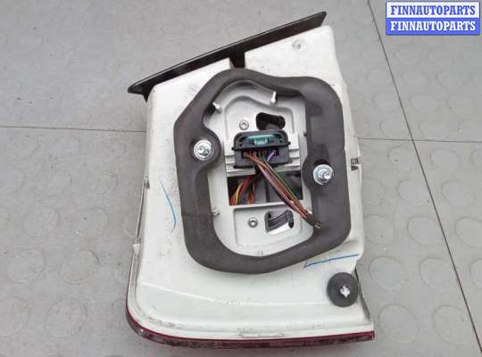 купить фонарь задний правый на VOLKSWAGEN JETTA 5