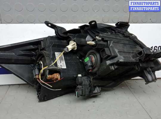 купить фара левая на TOYOTA AURIS E150