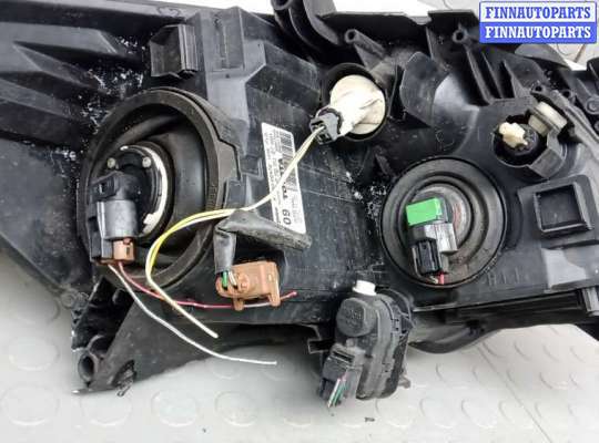 купить фара левая на TOYOTA AURIS E150