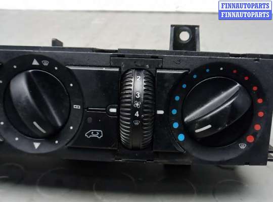 Блок управления печкой на Volkswagen Crafter I (2E)