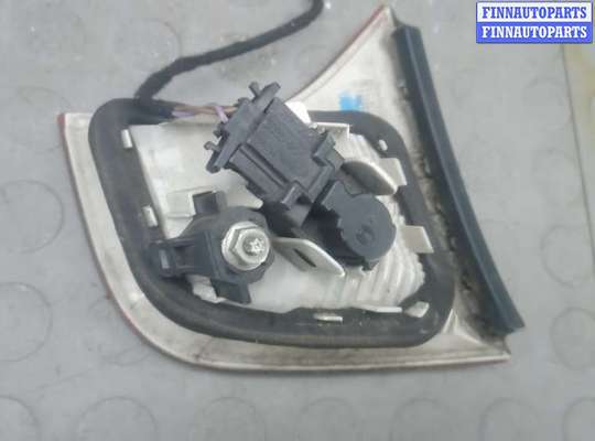 купить фонарь правый крышки багажника на AUDI A4 B7