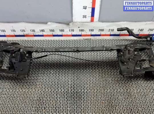 купить передняя панель крепления облицовки (телевизор) на VOLVO V60 1