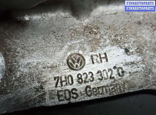 купить петля капота на VOLKSWAGEN TRANSPORTER T5