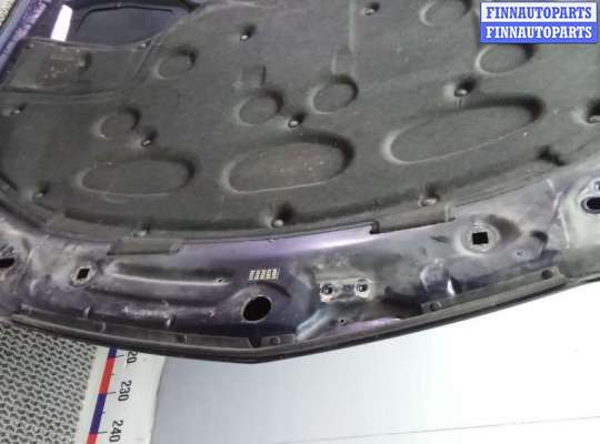 Капот на Mercedes-Benz C (W204)