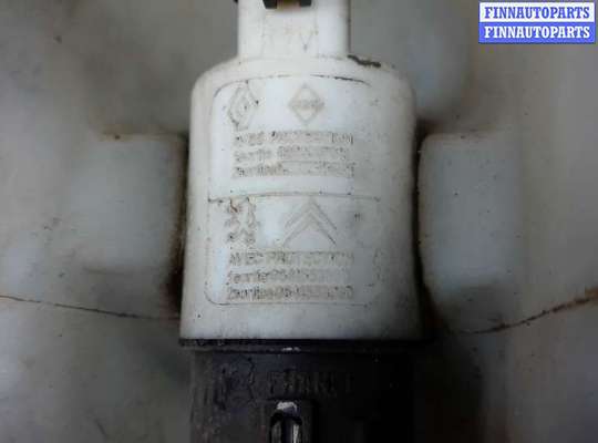 купить бачок омывателя на RENAULT TRAFIC 2