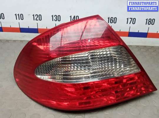 фонарь задний левый MB1460107 на MERCEDES BENZ CLK C209