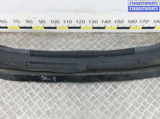 купить накладка декоративная (жабо, дождевик) на DODGE JOURNEY