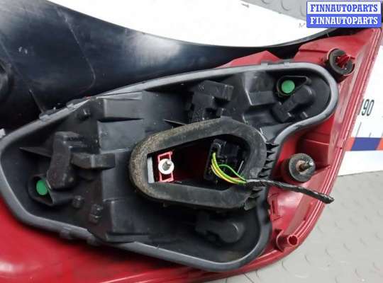 купить фонарь задний правый на PEUGEOT 308 1