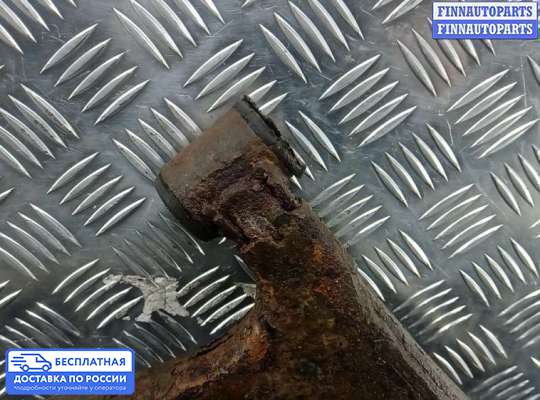 Рычаг подвески на Toyota Avensis II (T250)