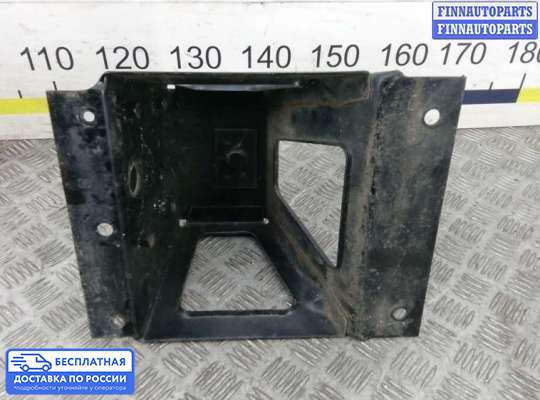 Кронштейн запасного колеса на Ford Explorer III (U152)