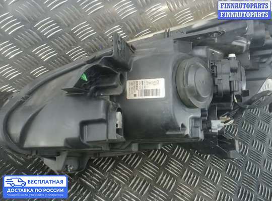 Фара передняя на Renault Clio III