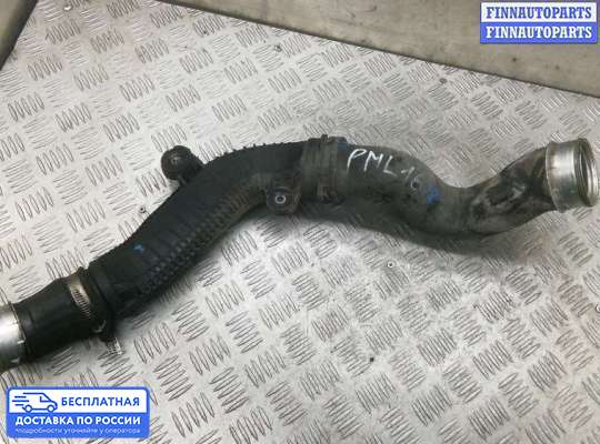 Патрубок (трубка, шланг) на Volkswagen Scirocco III (137)