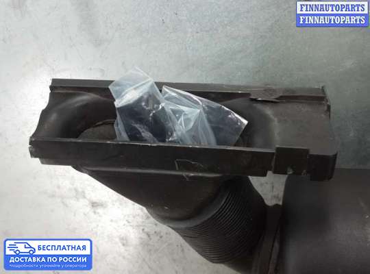 Крышка ДВС (декоративная) на Volkswagen Touran I (1T)