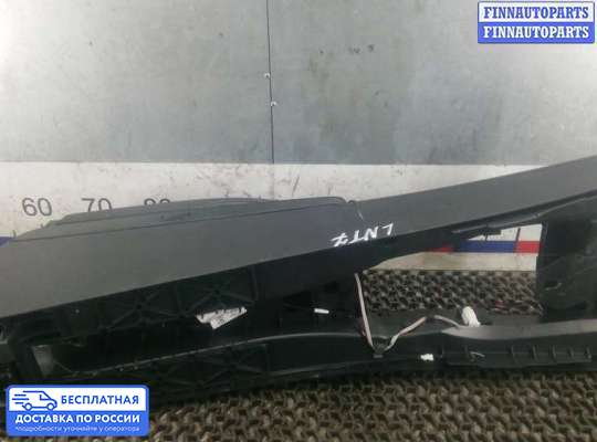 Подлокотник на Mercedes-Benz C (W204)