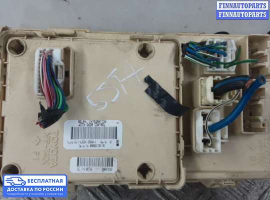 Блок предохранителей на Toyota Avensis II (T250)