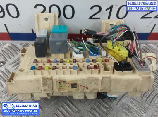 Блок предохранителей на Toyota Avensis II (T250)