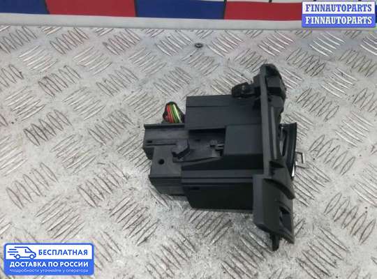 Замок зажигания с ключом на Volkswagen Passat B7 (36)