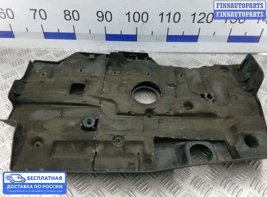Крышка ДВС (декоративная) на Toyota Auris I (E150)