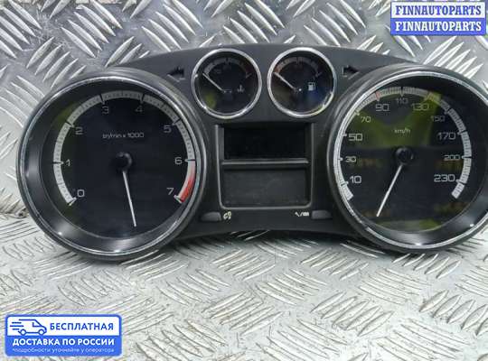 Щиток приборов на Peugeot 308 I (T7)