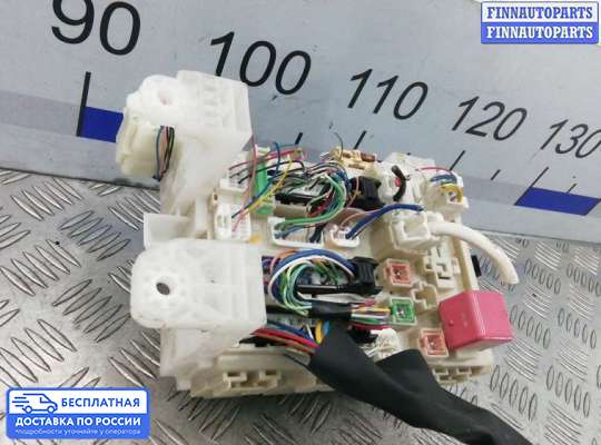 ЭБУ салона (Блок комфорта) на Toyota Avensis III (T270)