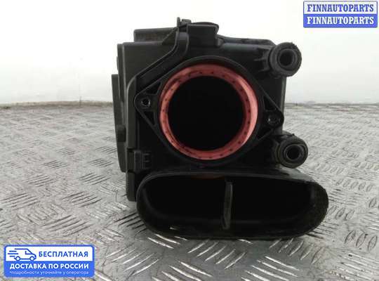 Корпус воздушного фильтра на Mercedes-Benz C (W203)