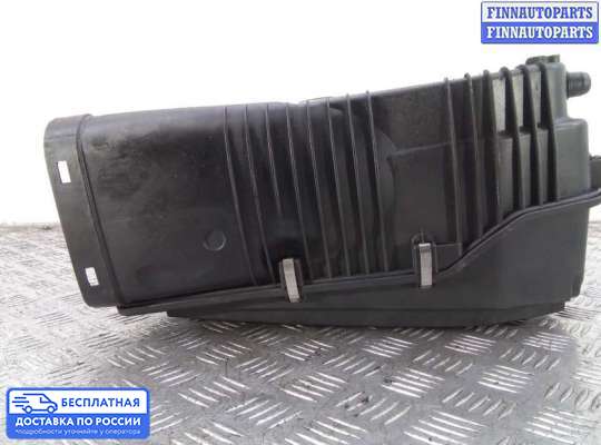 Корпус воздушного фильтра на Mercedes-Benz C (W203)