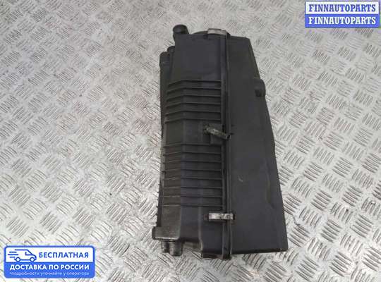 Корпус воздушного фильтра на Mercedes-Benz C (W203)