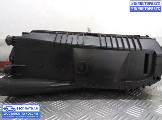 Корпус воздушного фильтра на Mercedes-Benz C (W203)