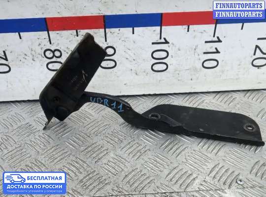 Петля капота на Jeep Grand Cherokee III (WK, WH)