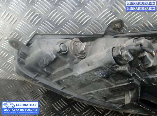 Фара передняя на Hyundai Coupe / Tiburon II (GK)