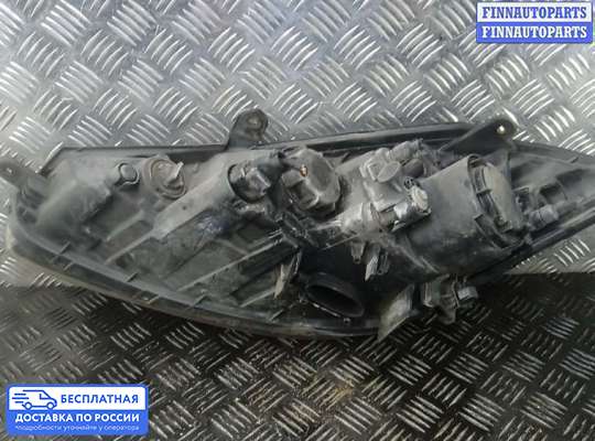 Фара передняя на Hyundai Coupe / Tiburon II (GK)