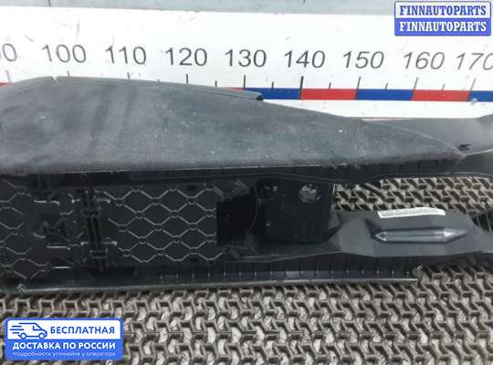 Подлокотник на Mercedes-Benz E (W211)