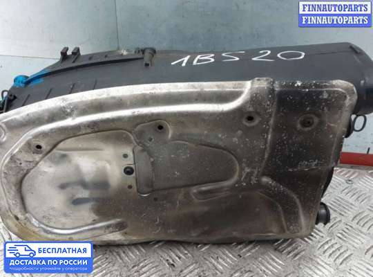 Корпус воздушного фильтра на Mercedes-Benz E (W212)