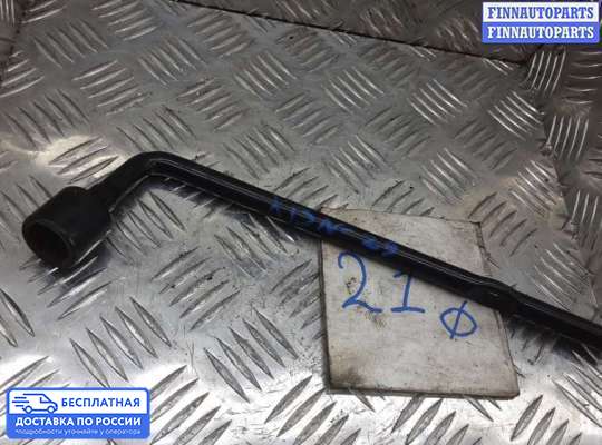 Ключ балонный на Kia Ceed I (ED)