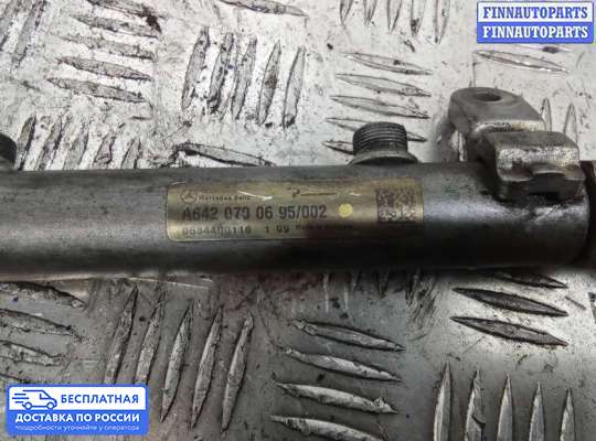 Рампа (рейка) топливная на Mercedes-Benz ML (W164)